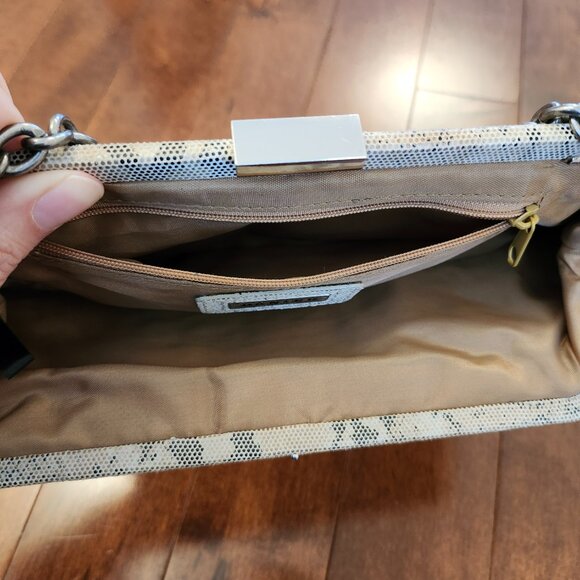Danier small leather clutch bag - Picture 5 of 9
